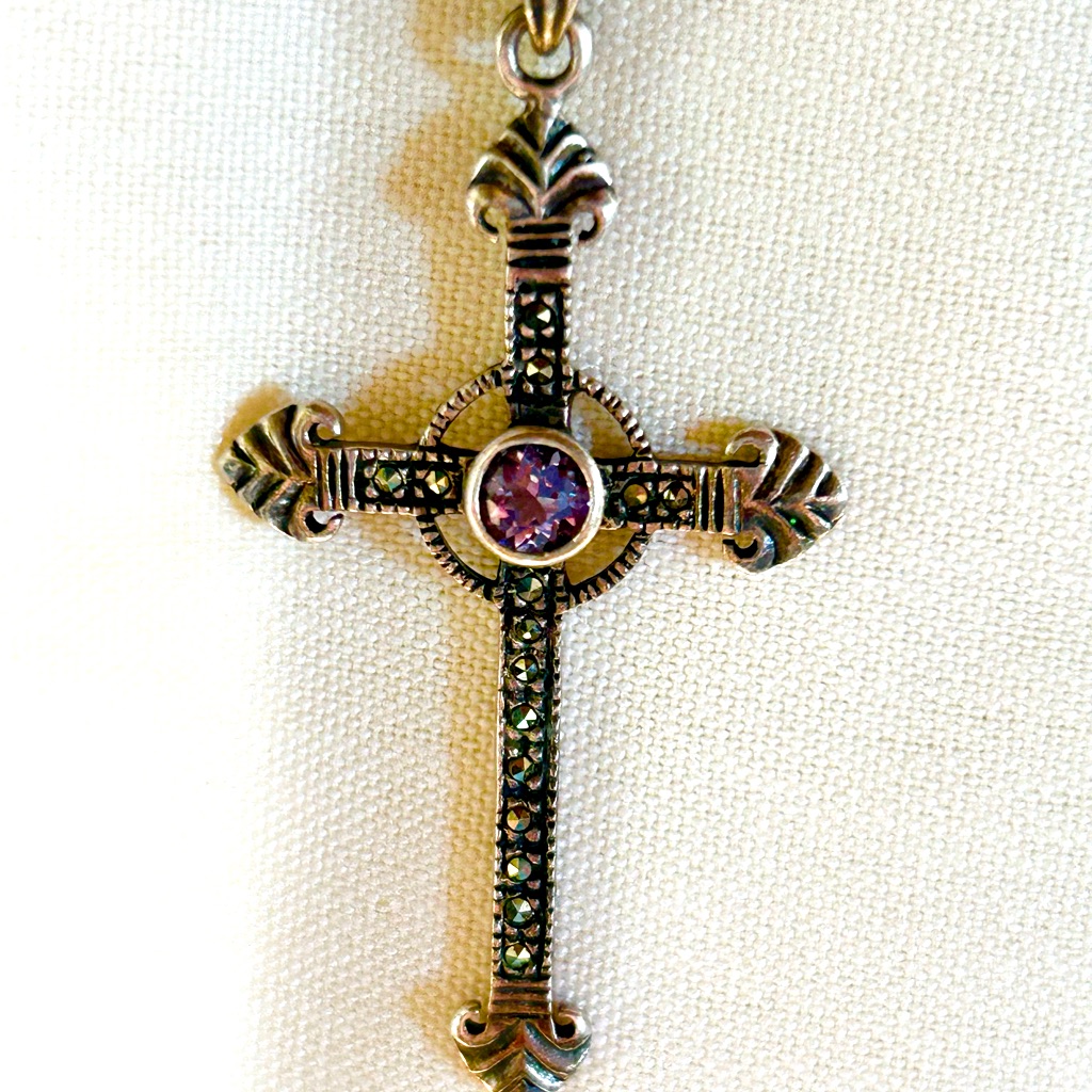 50 Vintage Sterling Silver Marcasite Amethyst Cross Pendant 11$